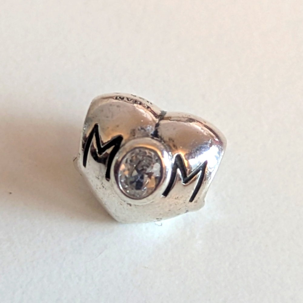 Chamilia MOM Heart Charm Bead CHAM 925 Sterling Silver Clear Crystal